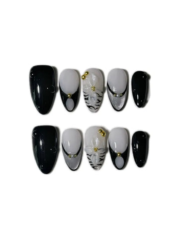Zebra Lily - Nailsnail